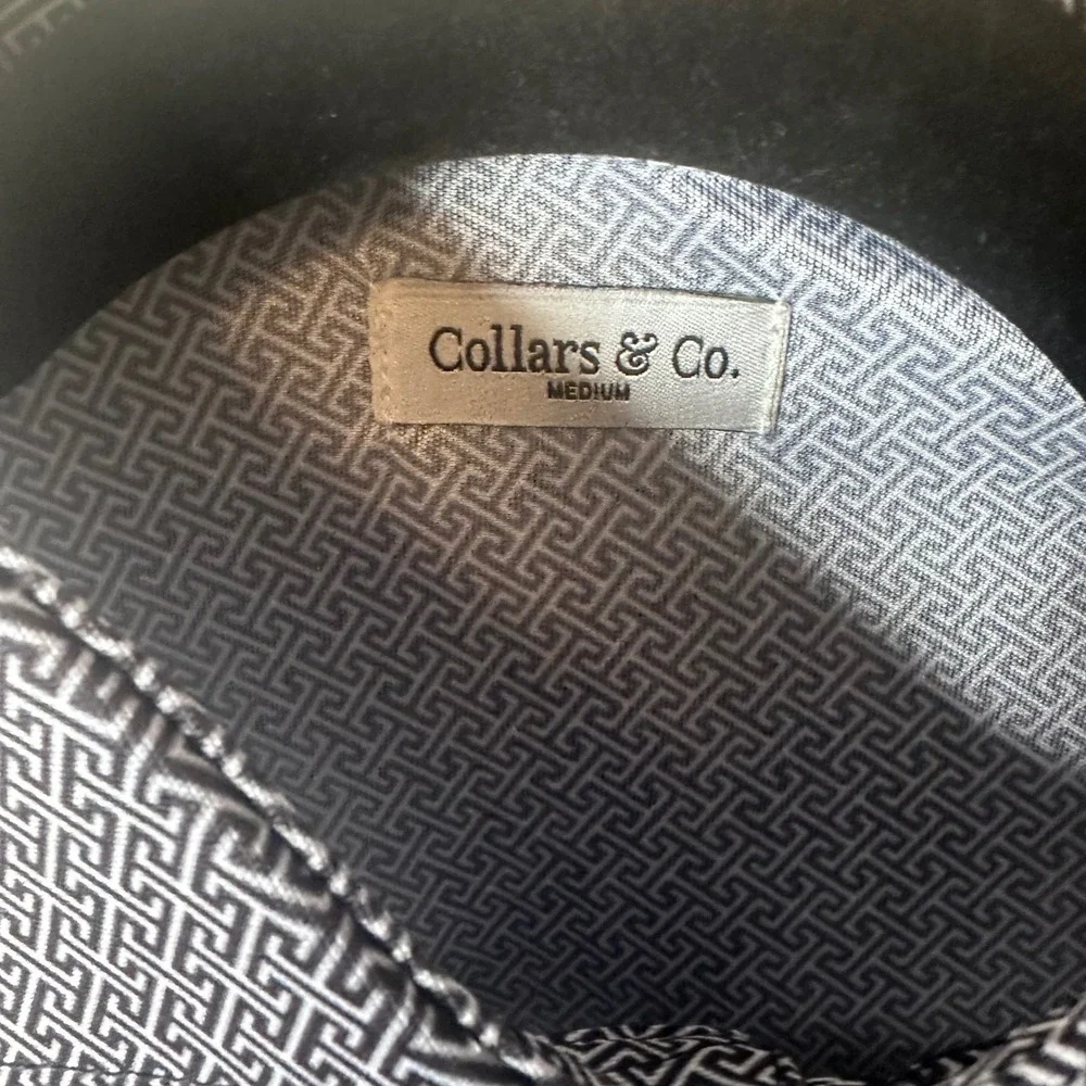 New Collars & Co Mens Polo Shirt Medium Black White Geometric Print Short Sleeve - Picture 3 of 4